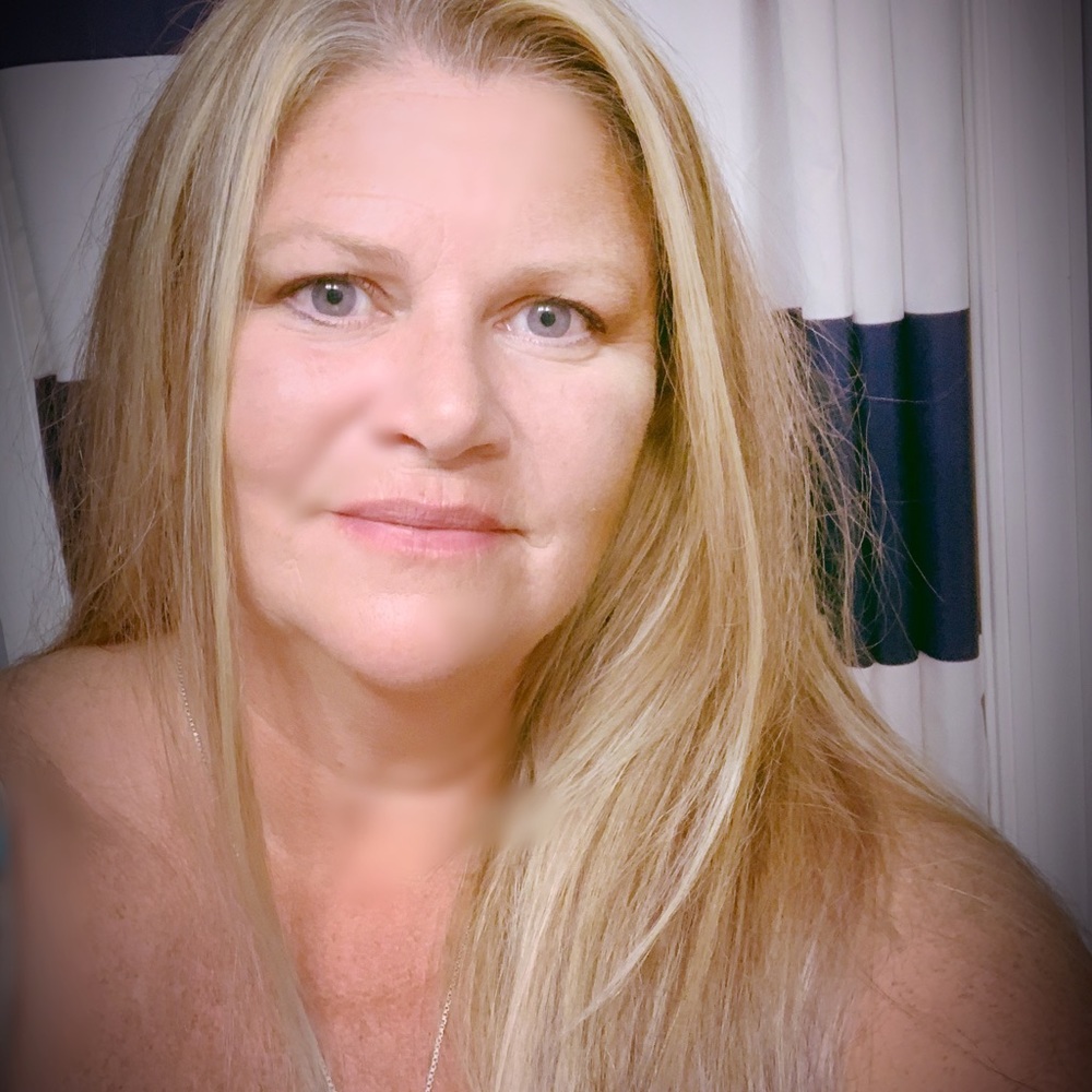 Meet your Posher, Julianne